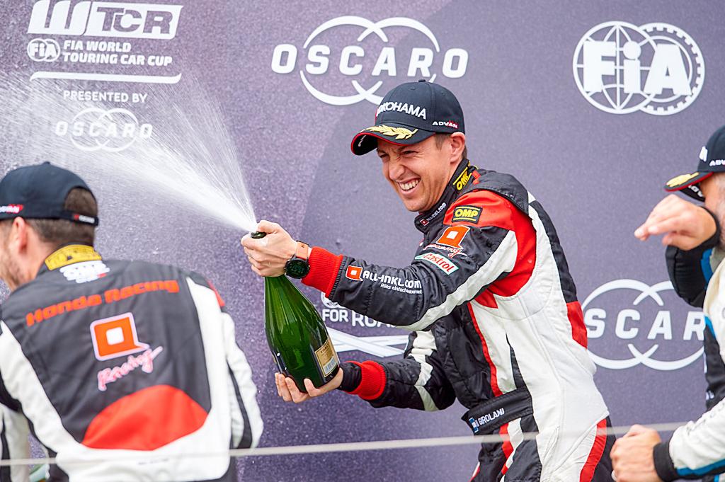 El WTCR es liderado por Nestor Girolami tras ganar 2 carreras de 3