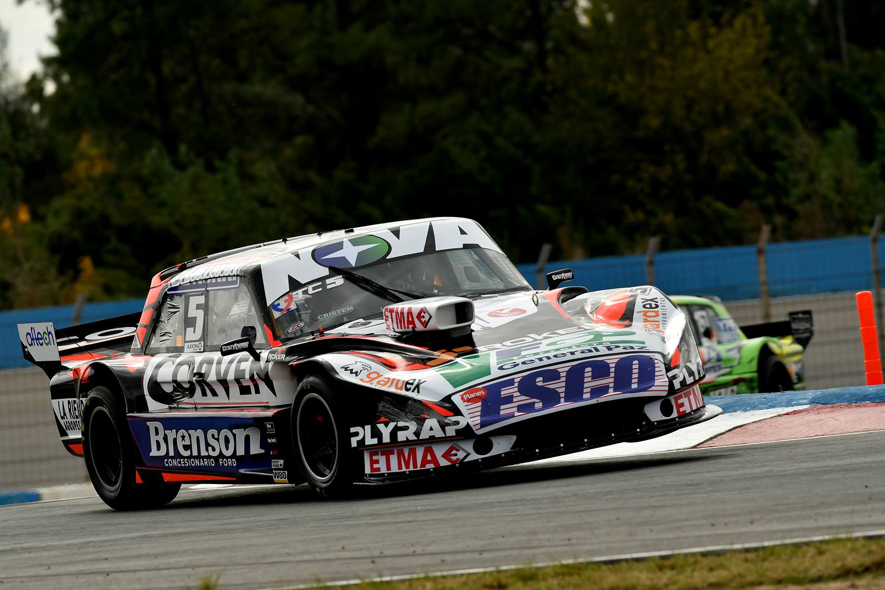 Matías Rossi fue un misil en Rosario y ganó su primer carrera de la temporada