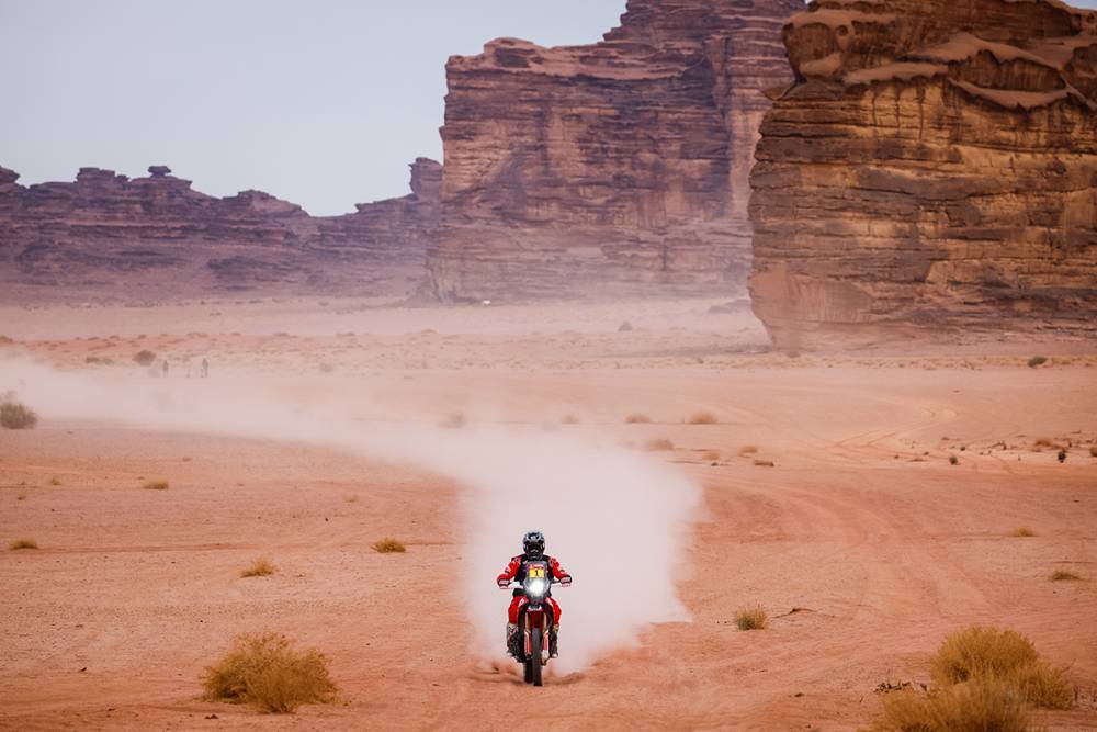 Brabec ganó la etapa, Cornejo abandonó y Kevin Benavides vuelve a liderar la general