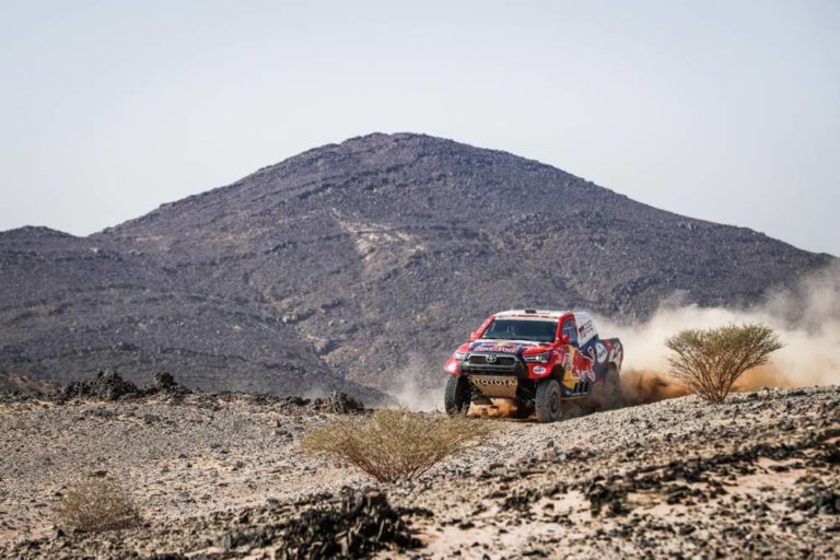 Al-Attiyah marcó su tercer victoria consecutiva