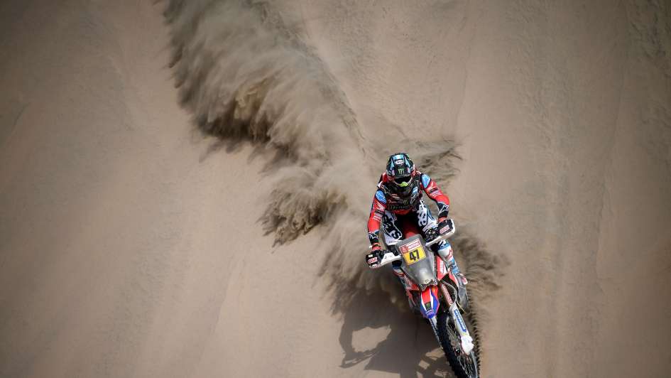 Benavides primer Argentino líder de la general de la historia del Dakar