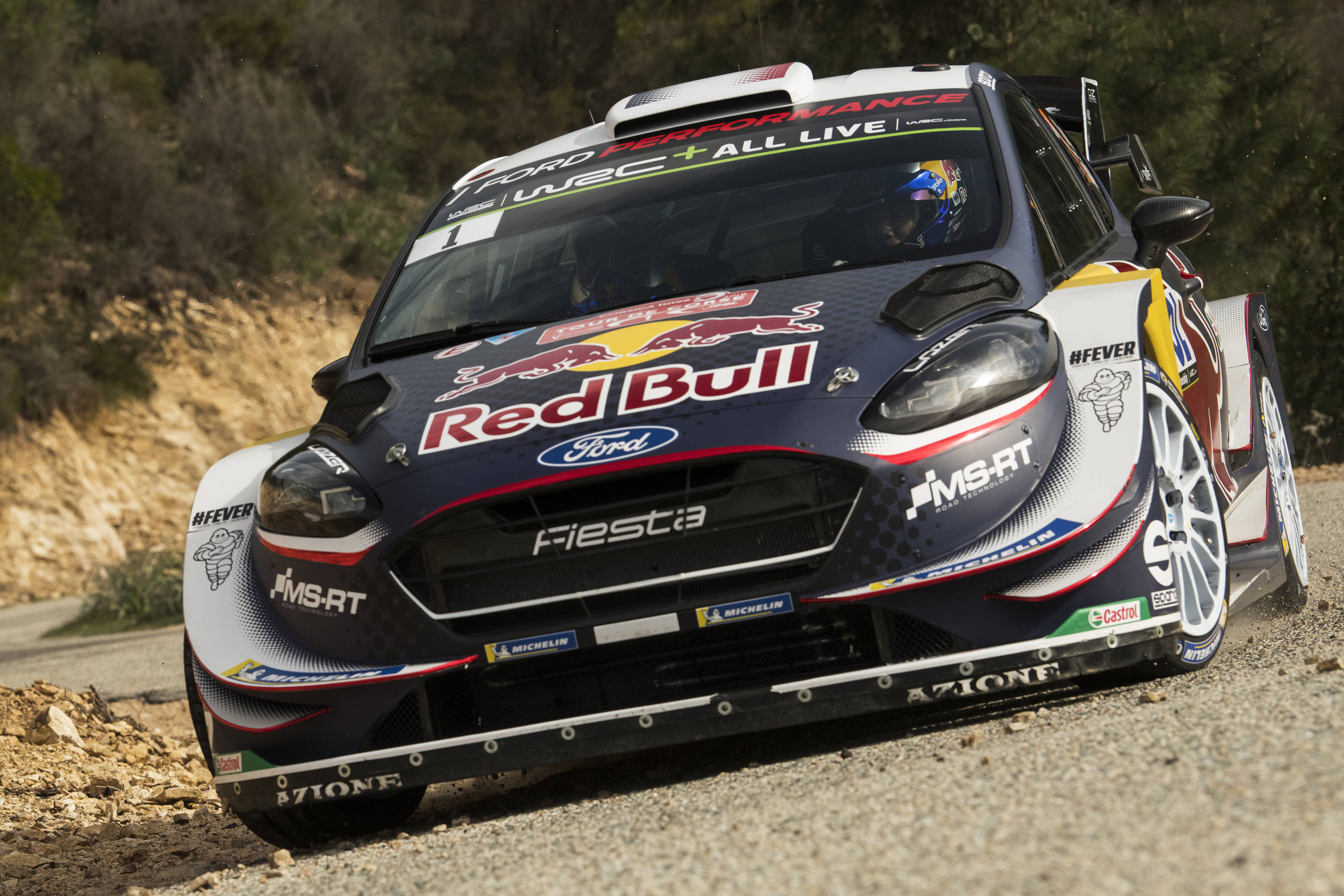 Ogier se acerca a la victoria en Córcega