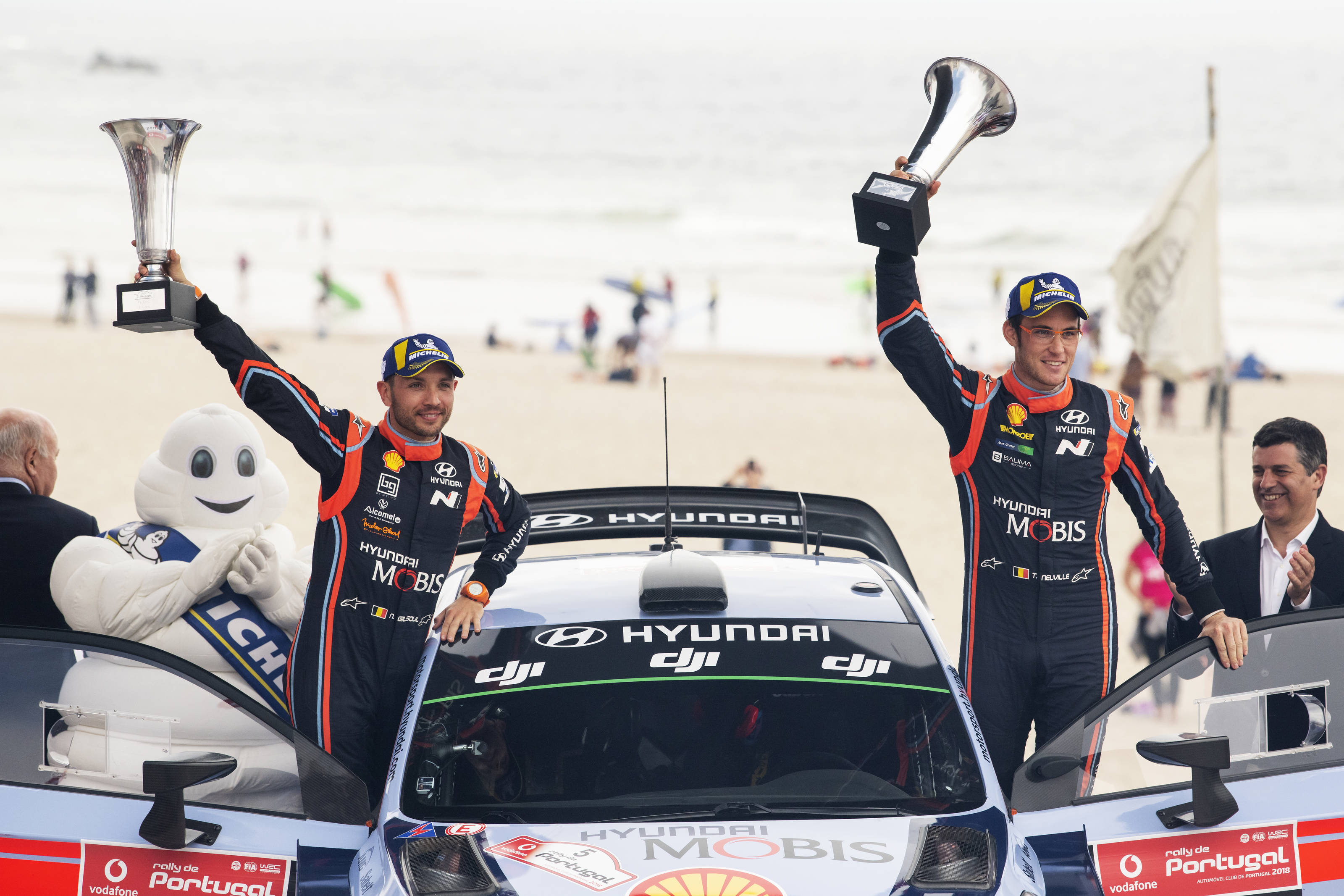 Neuville gana en Portugal y toma el liderato del campeonato