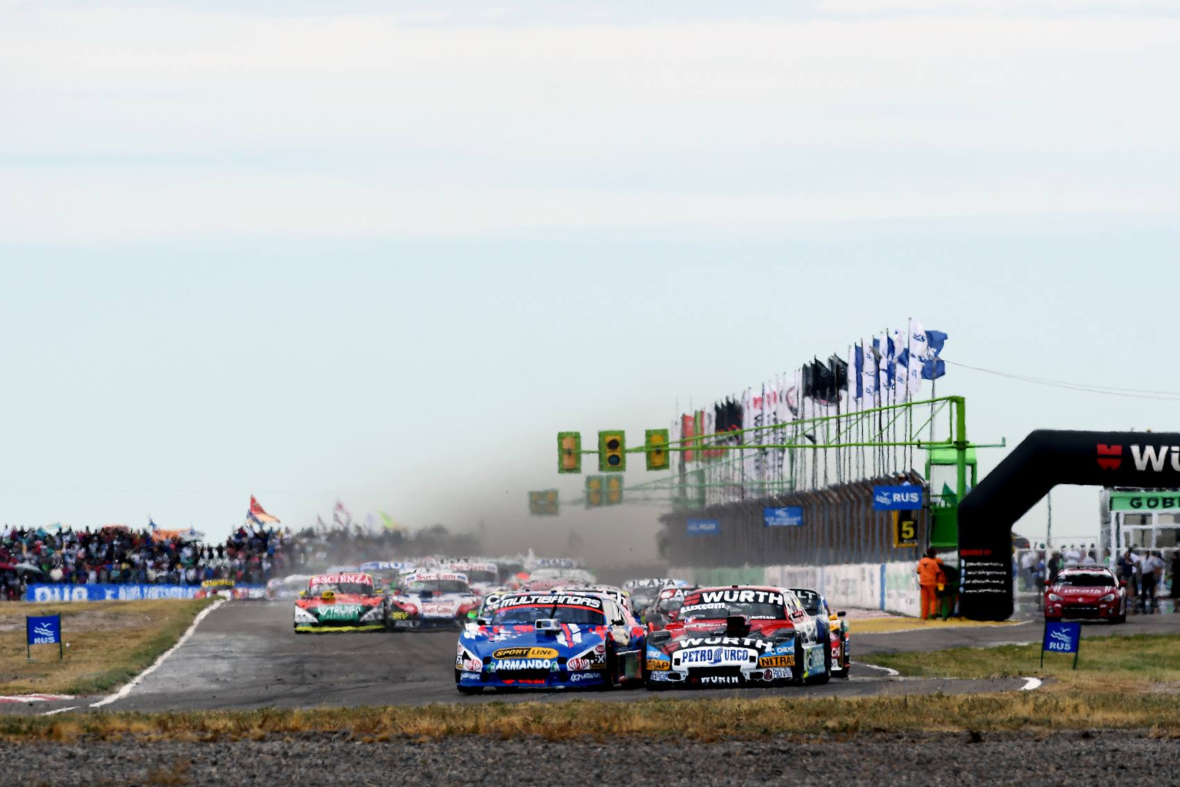 En Las Grutas se presentó la primer fecha del Turismo Carretera