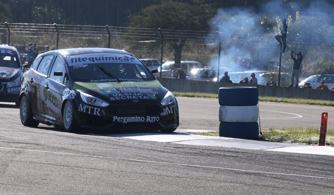 Facundo Chapur volvió a la victoria y se prende en la lucha por el campeonato
