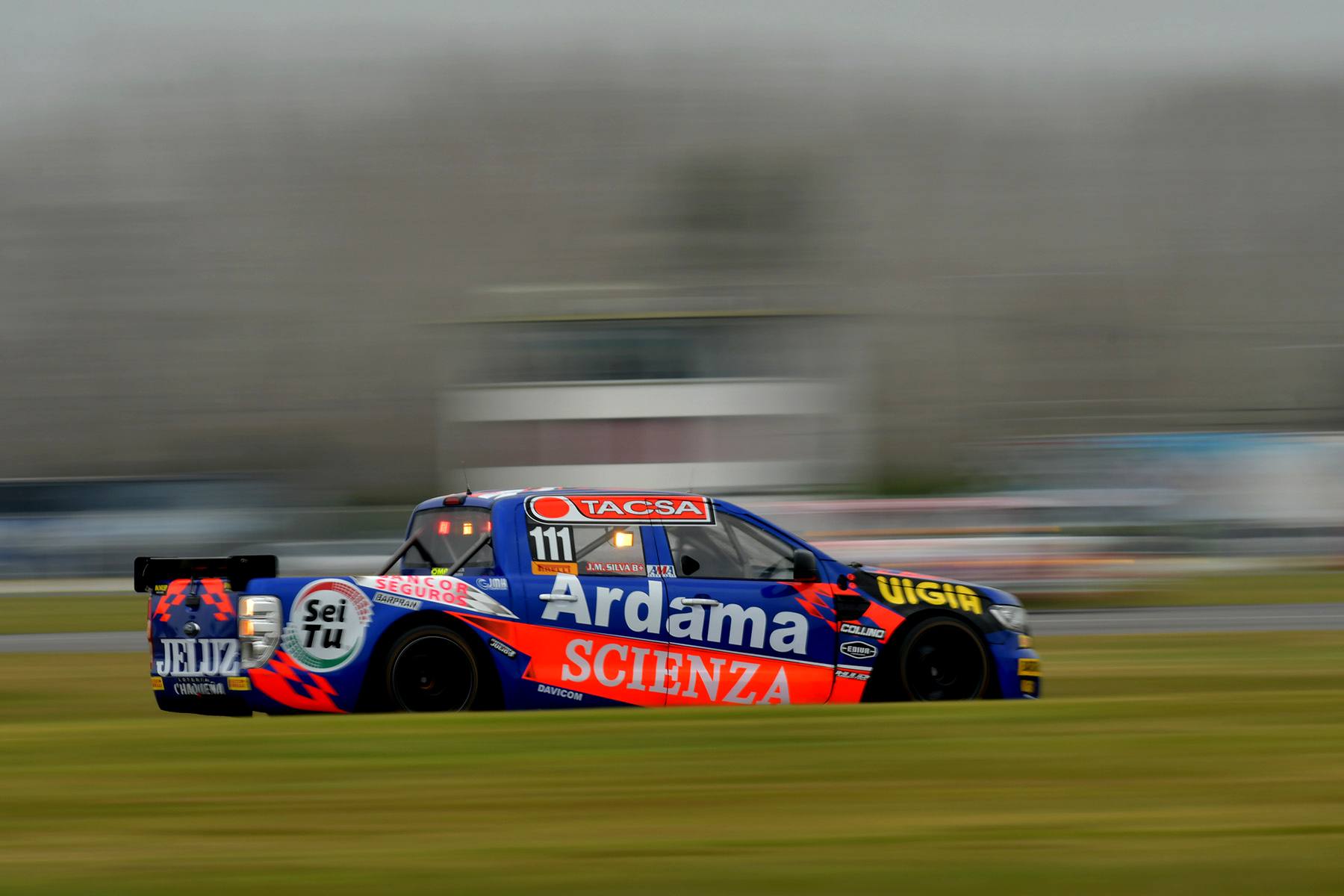 Juan Manuel Silva volvió a la victoria en La Plata