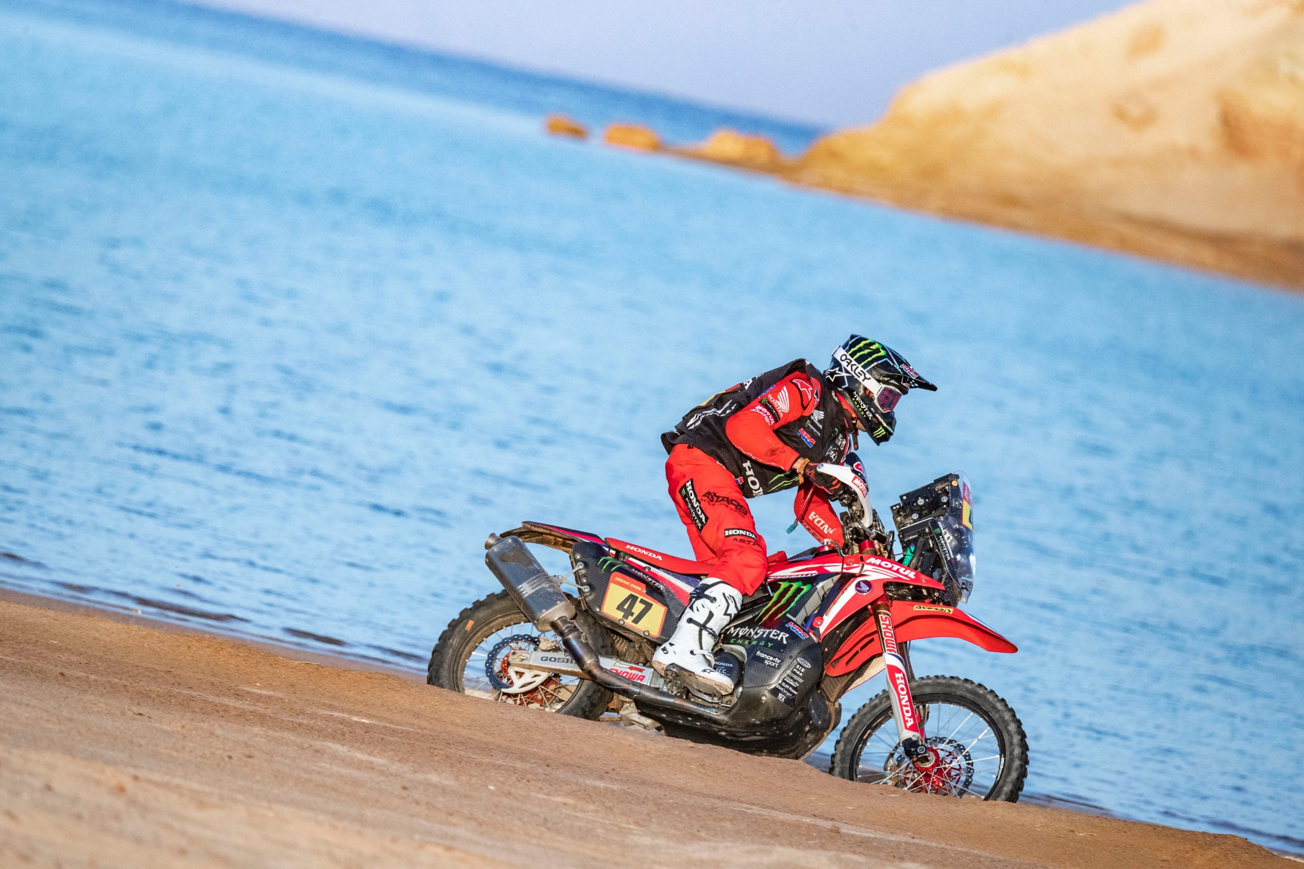 Kevin Benavides ganó la novena etapa y escolta a Cornejo en la general