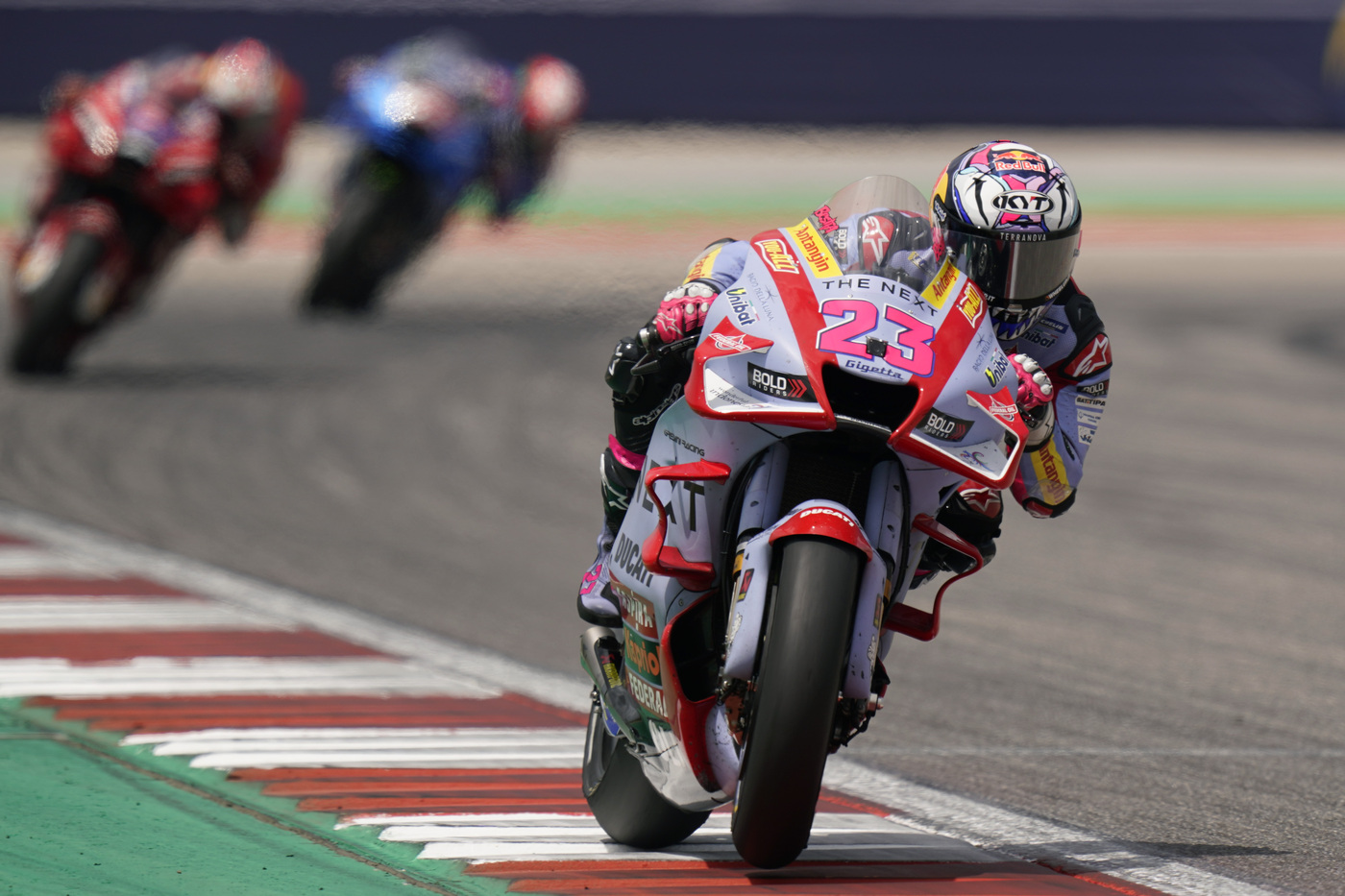 Bastianini vuelve a ganar en Austin y Márquez cumple una gran remontada