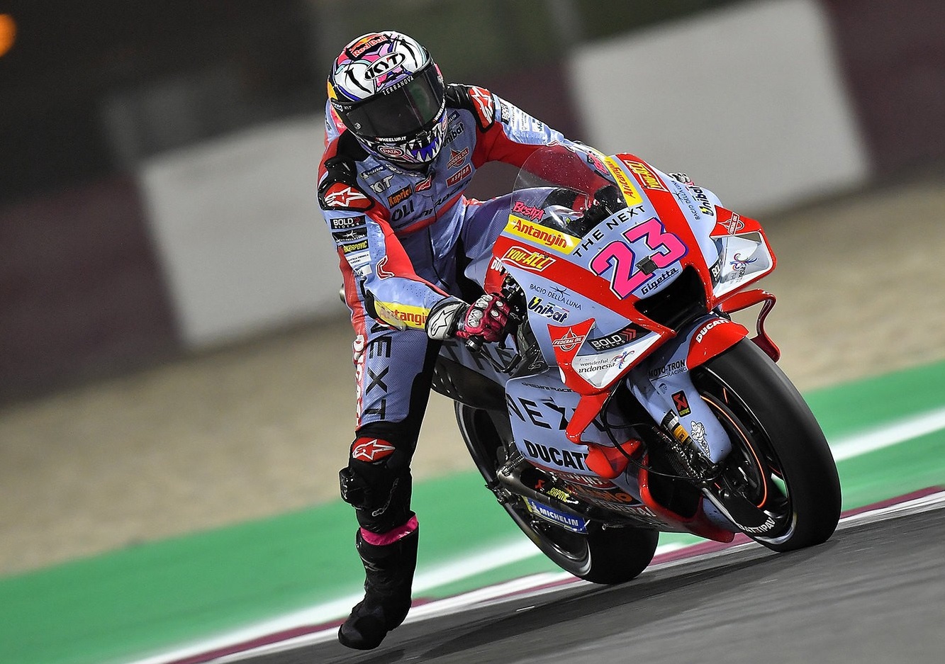 Victoria de Bastianini en honor a Gresini en Losail