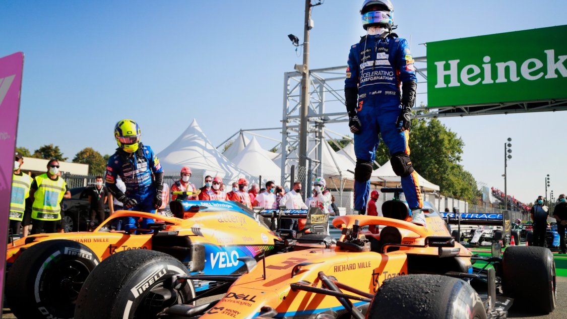 Ricciardo gana el GP de Italia ante choque de Hamilton y Verstappen