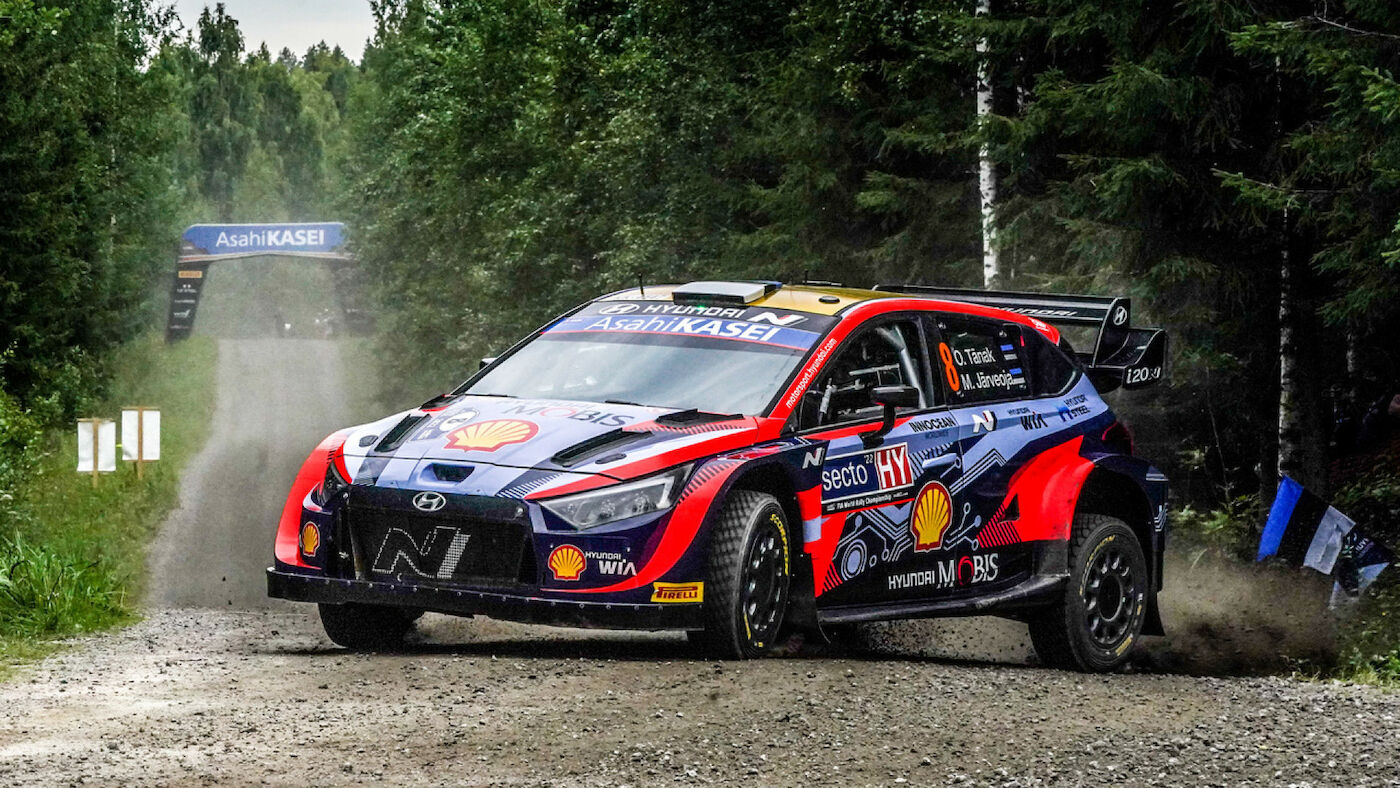 Tanak y Lappi cierran el sábado en menos de cuatro segundos