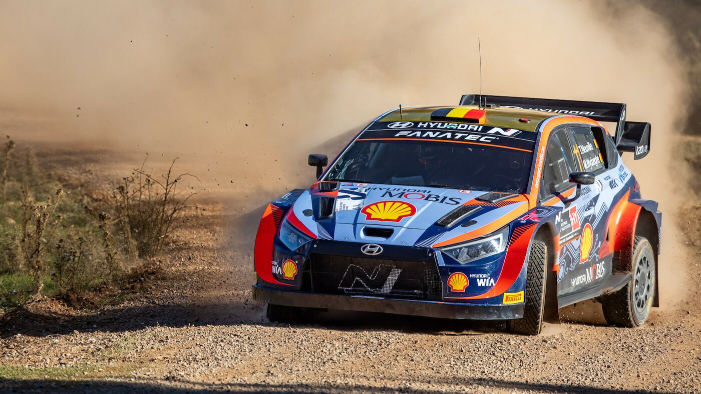Neuville gana en un 1-2-3 histórico de Hyundai en el Rally Acropilis de Grecia