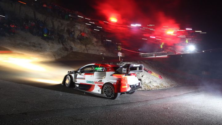 Ogier lidera tras la primera jornada