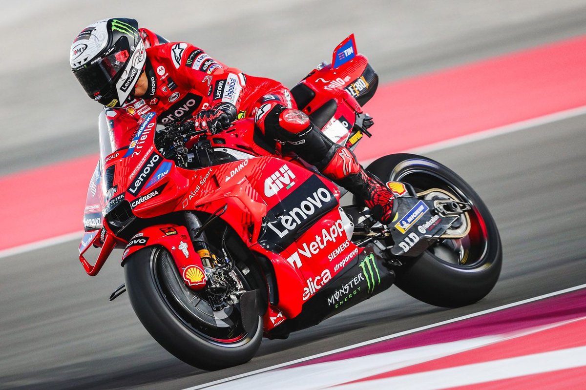 Victoria de Bagnaia, espectáculo de Acosta en el GP de Qatar de MotoGP