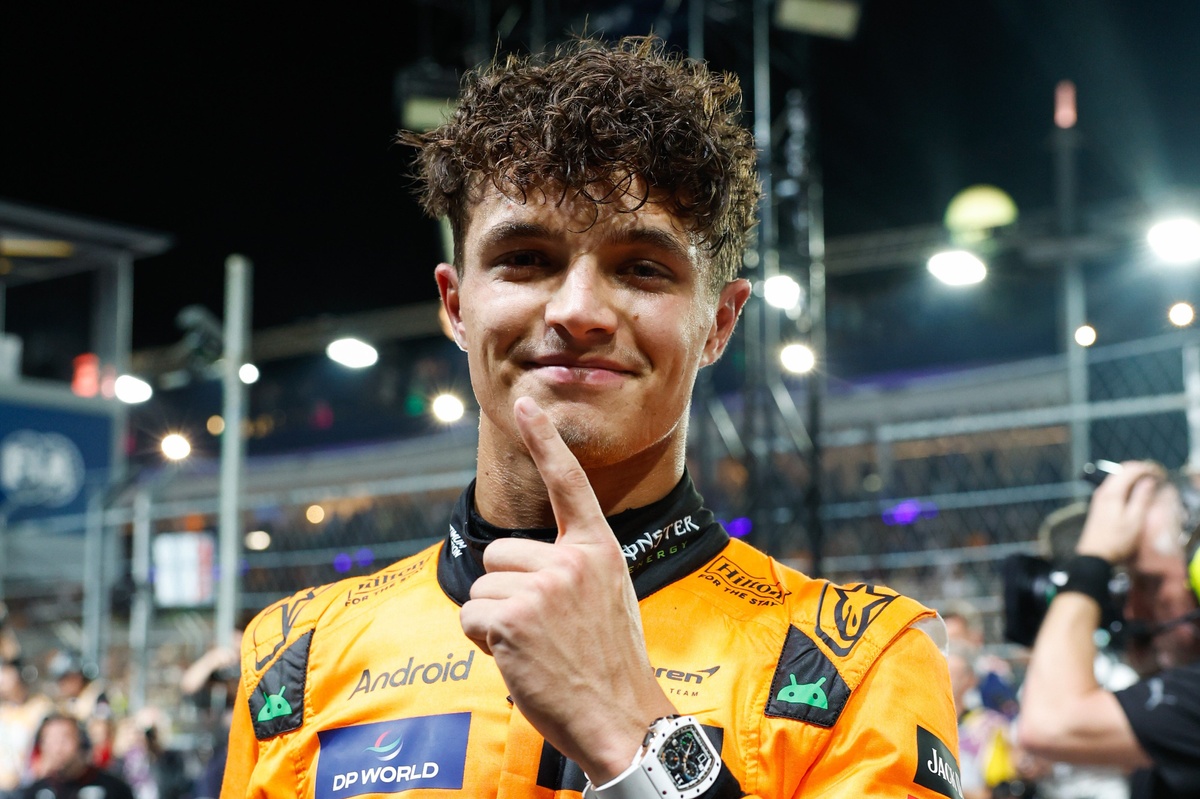 Norris se lleva la pole en Singapur