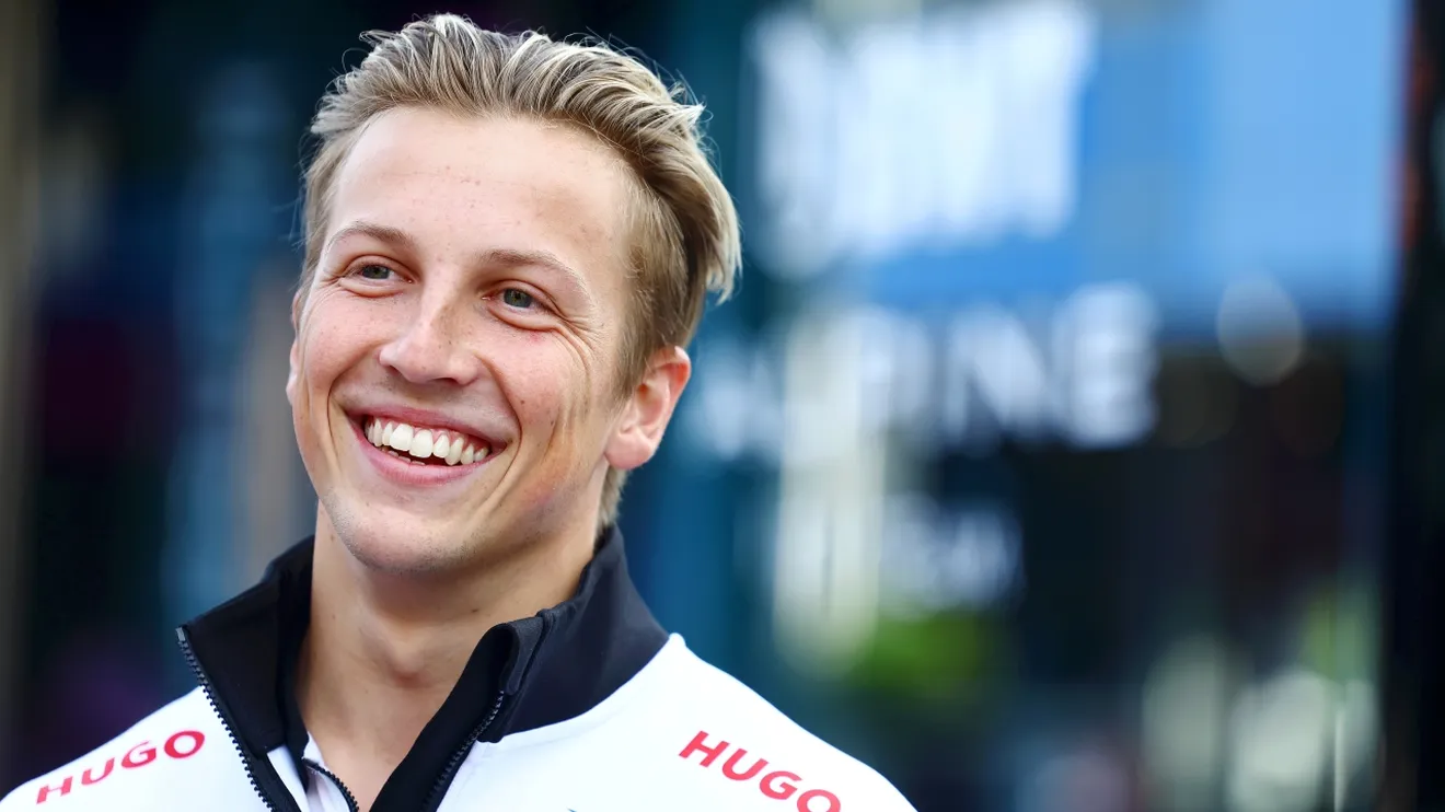 Lawson reemplaza a Ricciardo en RB