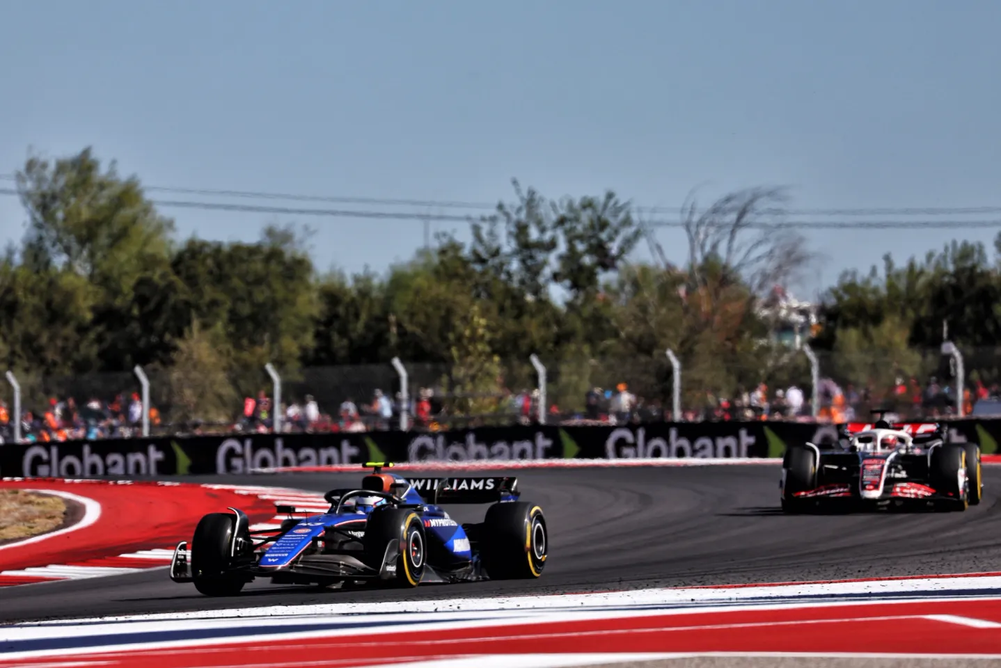Colapinto se lleva un punto tras finalizar 10° en la victoria de Leclerc en Austin