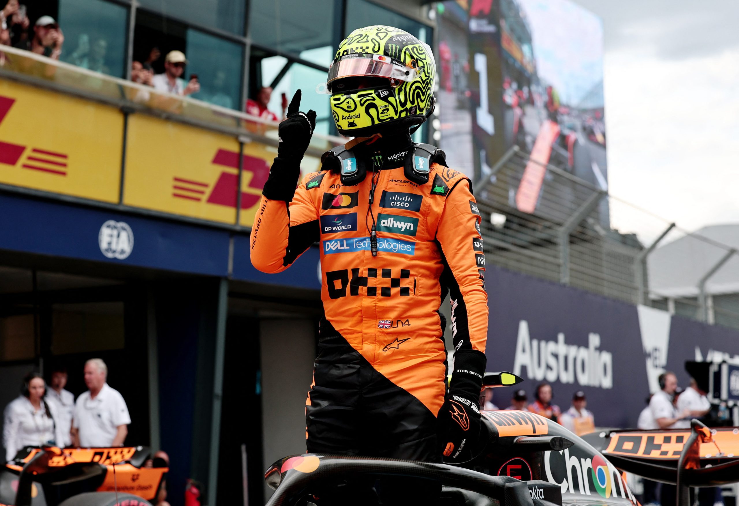 Norris vence a Verstappen en un caótico y lluvioso GP de Australia