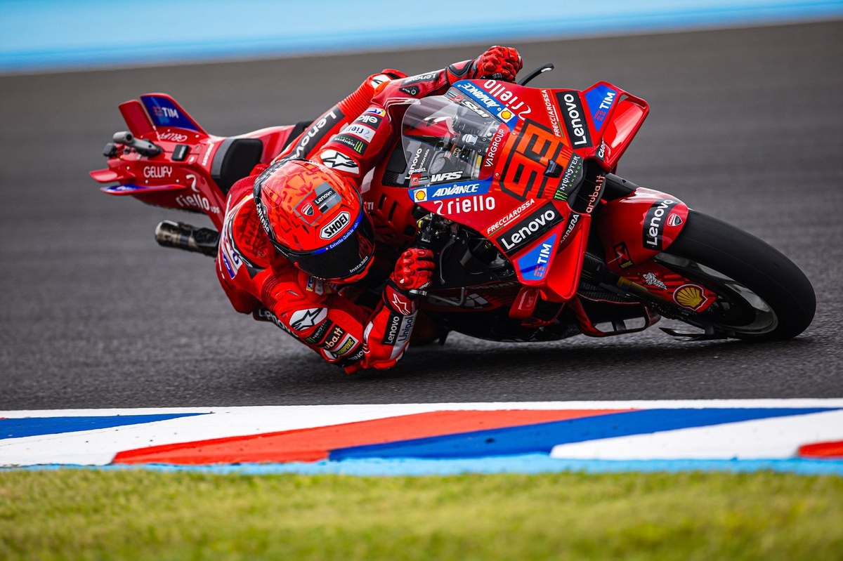 Márquez pulveriza el récord en Argentina y se queda con la pole