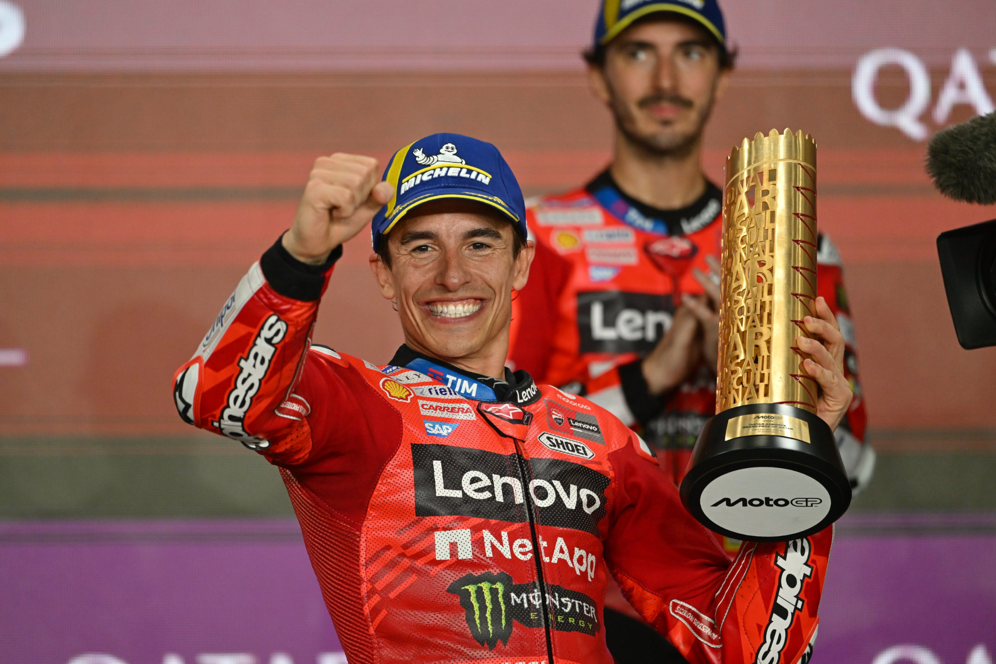 Marc Márquez gana el MotoGP de Qatar 2025 con Ducati y se escapa en el campeonato