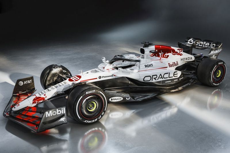 Red Bull rinde homenaje a Honda con una decoración especial en Japón