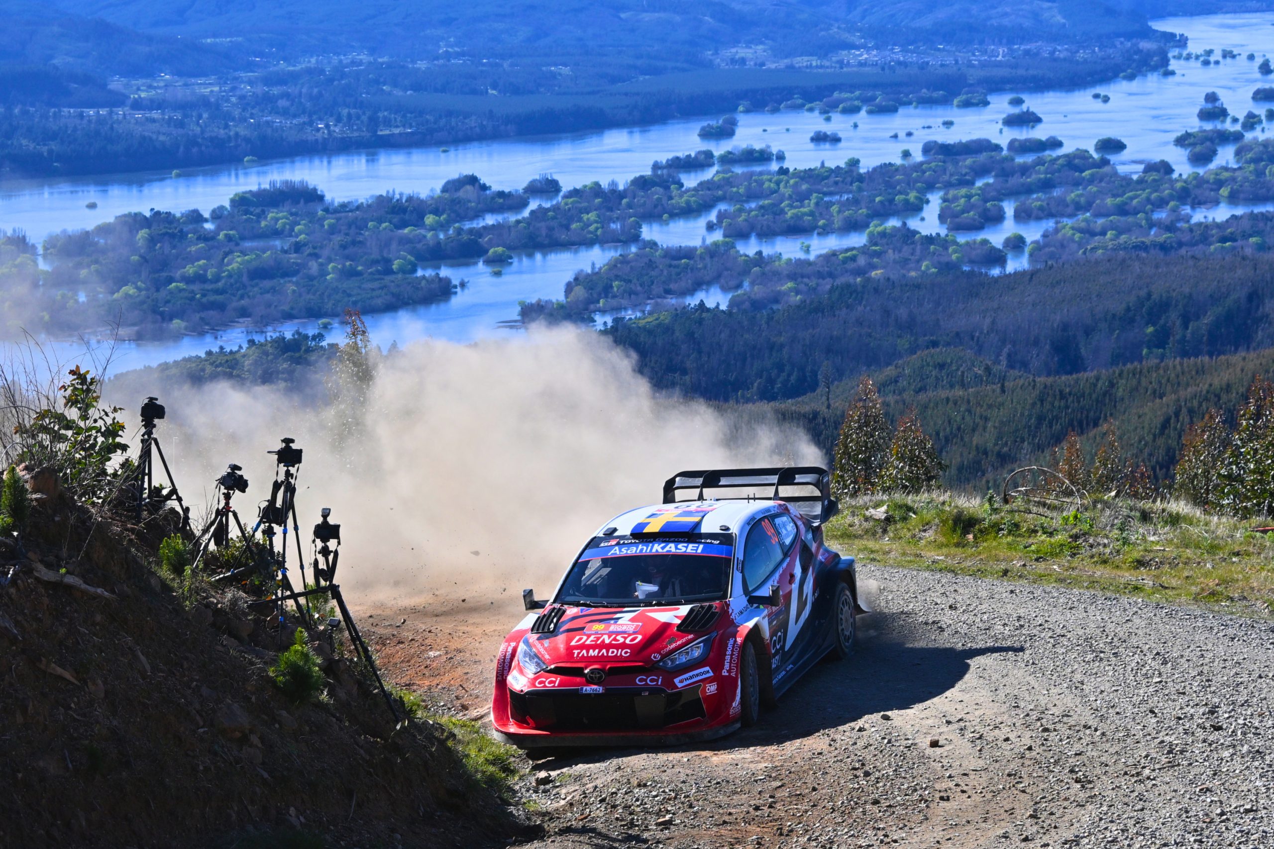 Solberg gana el Rally Chile y un pinchazo de Evans aprieta el Mundial Solberg gana el Rally Chile y un pinchazo de Evans aprieta el Mundial